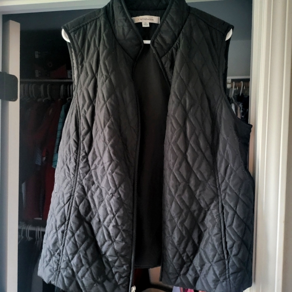 CROFT AND BARROW Quilted Black Vest Size XL in perfect condition